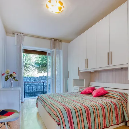 Lanterna House Apartment *
