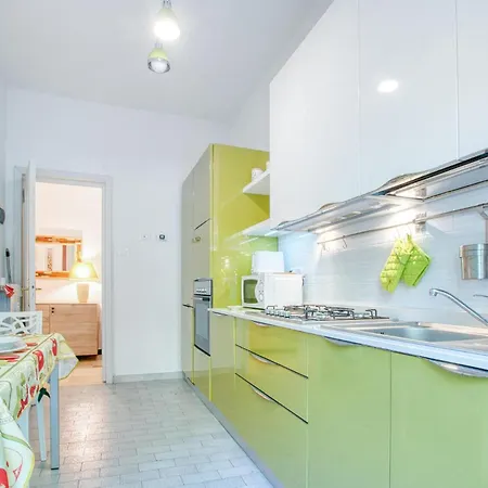 Apartment Lanterna House *