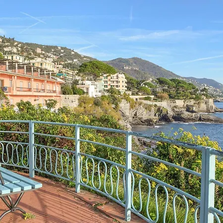 Lanterna House * Genoa